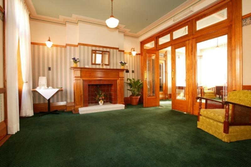 Hotel Gosford Kültér fotó
